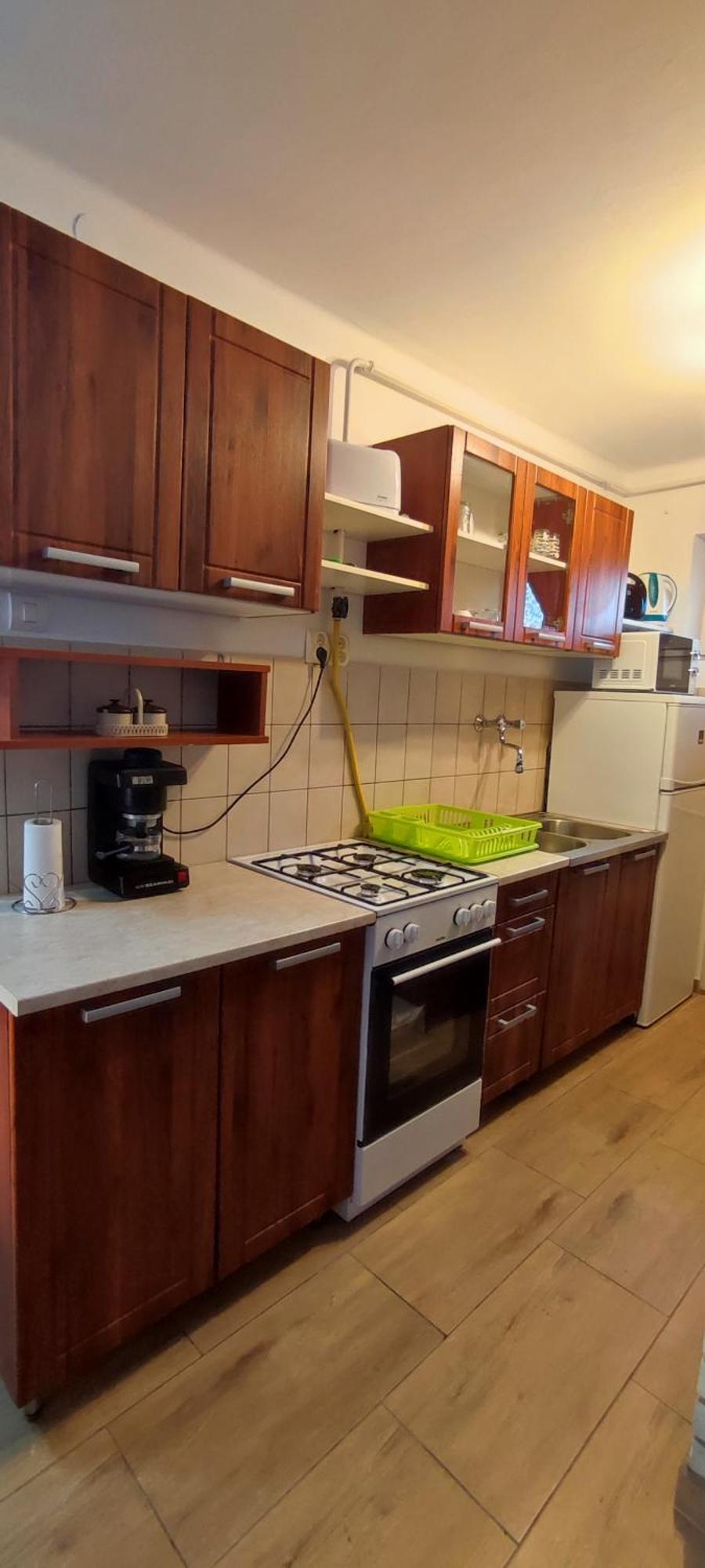 Bazsi Apartman ไฮจ์ดุสโซบอสโล ภายนอก รูปภาพ